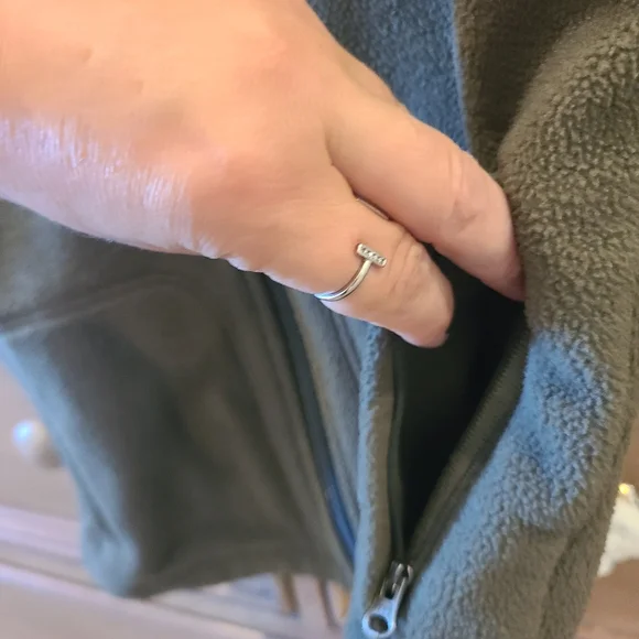 Olive Columbia fleece vest Xs kids - Picture 5 of 8